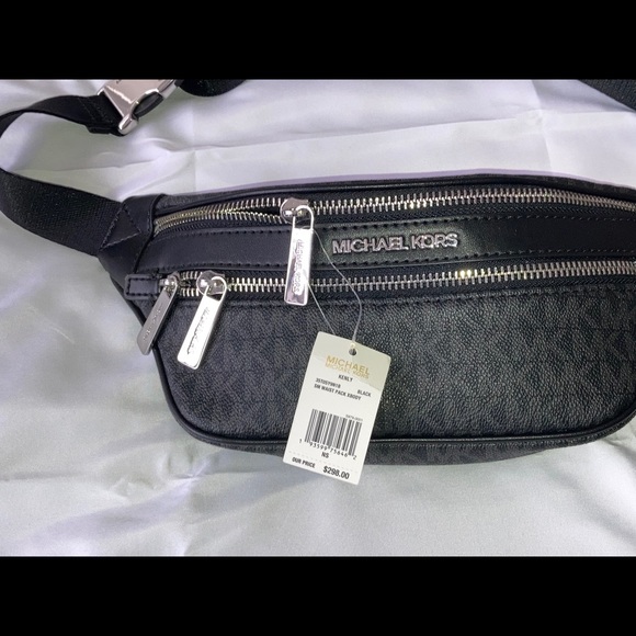 Hand To Hand - Picture 4 of 15